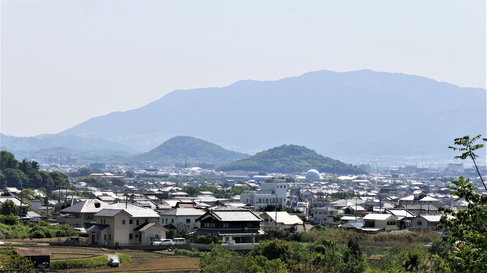 山の辺の道_耳成山と畝傍山