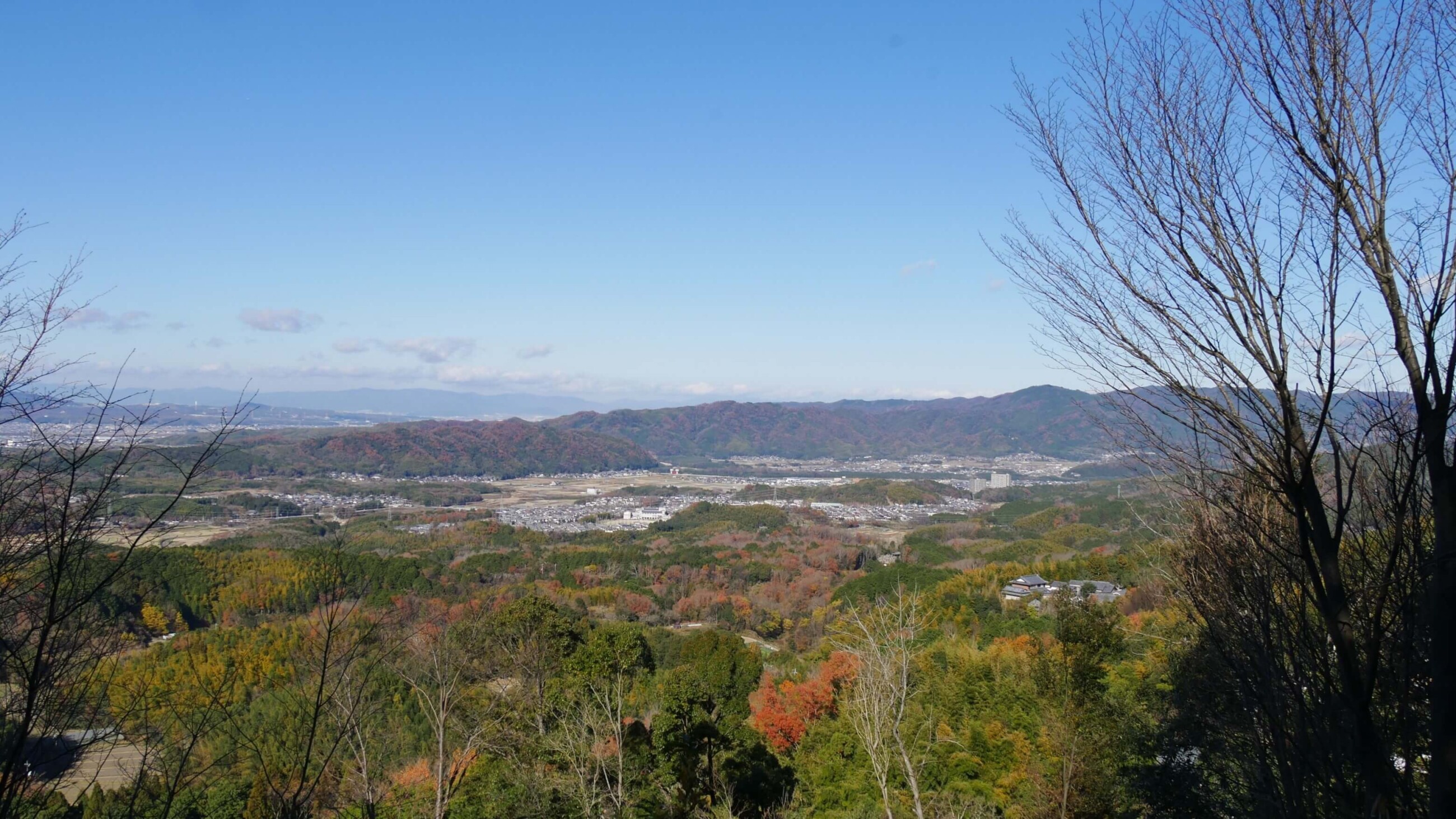 恭仁京から生駒山まで一望できる貝吹岩